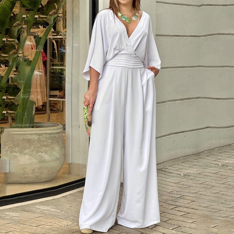 Eleganter Jumpsuit mit V-Ausschnitt und weiten Beinen